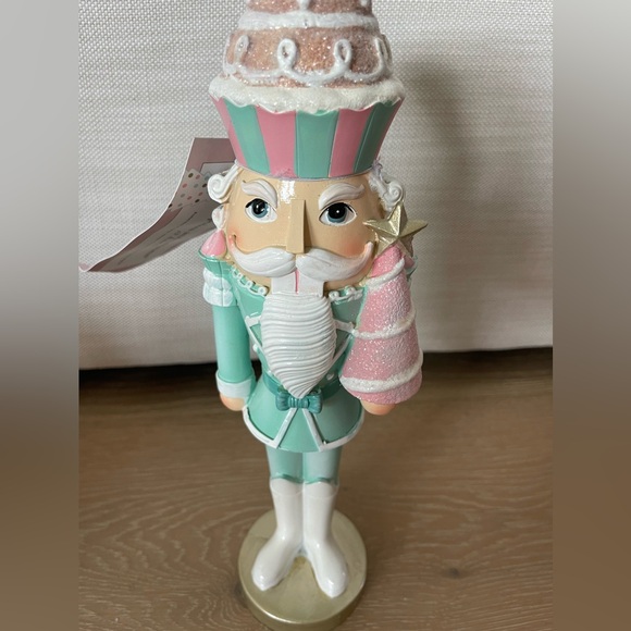 Pink & Mint Green Nutcracker - Picture 5 of 5
